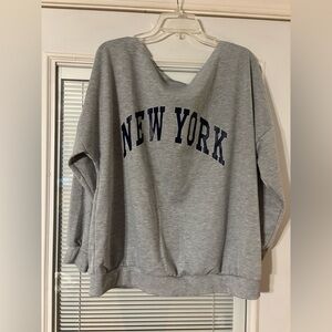 SHEIN NY Sweatshirt 🗽